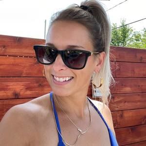 Meet your Posher, Kim